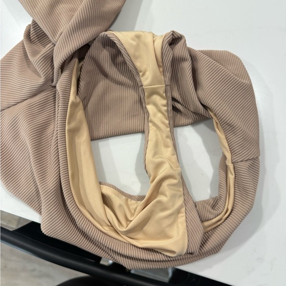 Beach Riot Cream and Tan Swimsuit - Picture 4 of 5